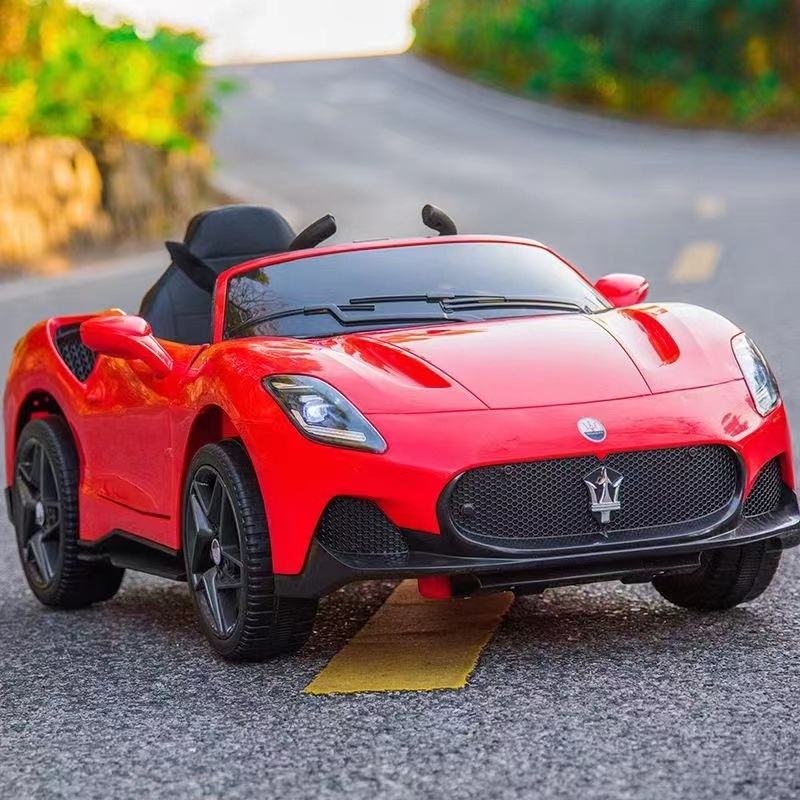 12V 4WD Kids Ride-On Car with Pull Handle &amp; Remote (XSD-208)